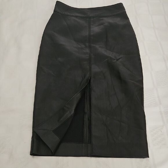 Babaton Black Midi Pencil Skirt with Slit - Picture 5 of 16